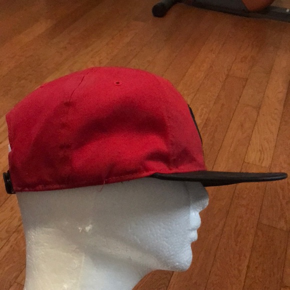 Atlanta hawks hat - Picture 2 of 2